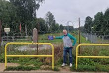 img - Triplice confine con falce e martello. Dimenticanza?